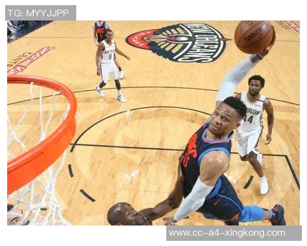 布克表现平平13投5中贡献21分8篮板6助攻罚球命中率高达818